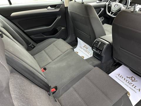 2019 Volkswagen Passat — sličica 12