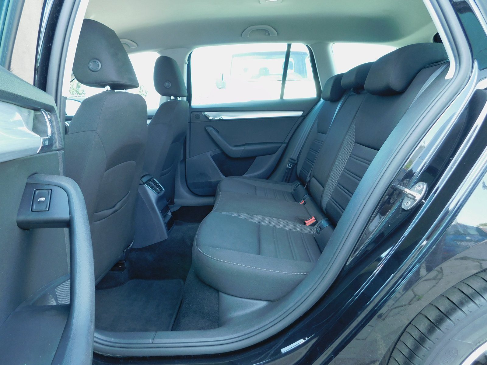 2019 Škoda Octavia Combi — fotografija 11