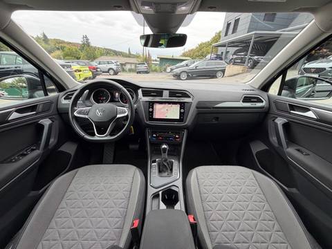 2023 Volkswagen Tiguan — sličica 8