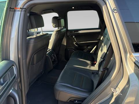 2016 Volkswagen Touareg R-Line — sličica 12
