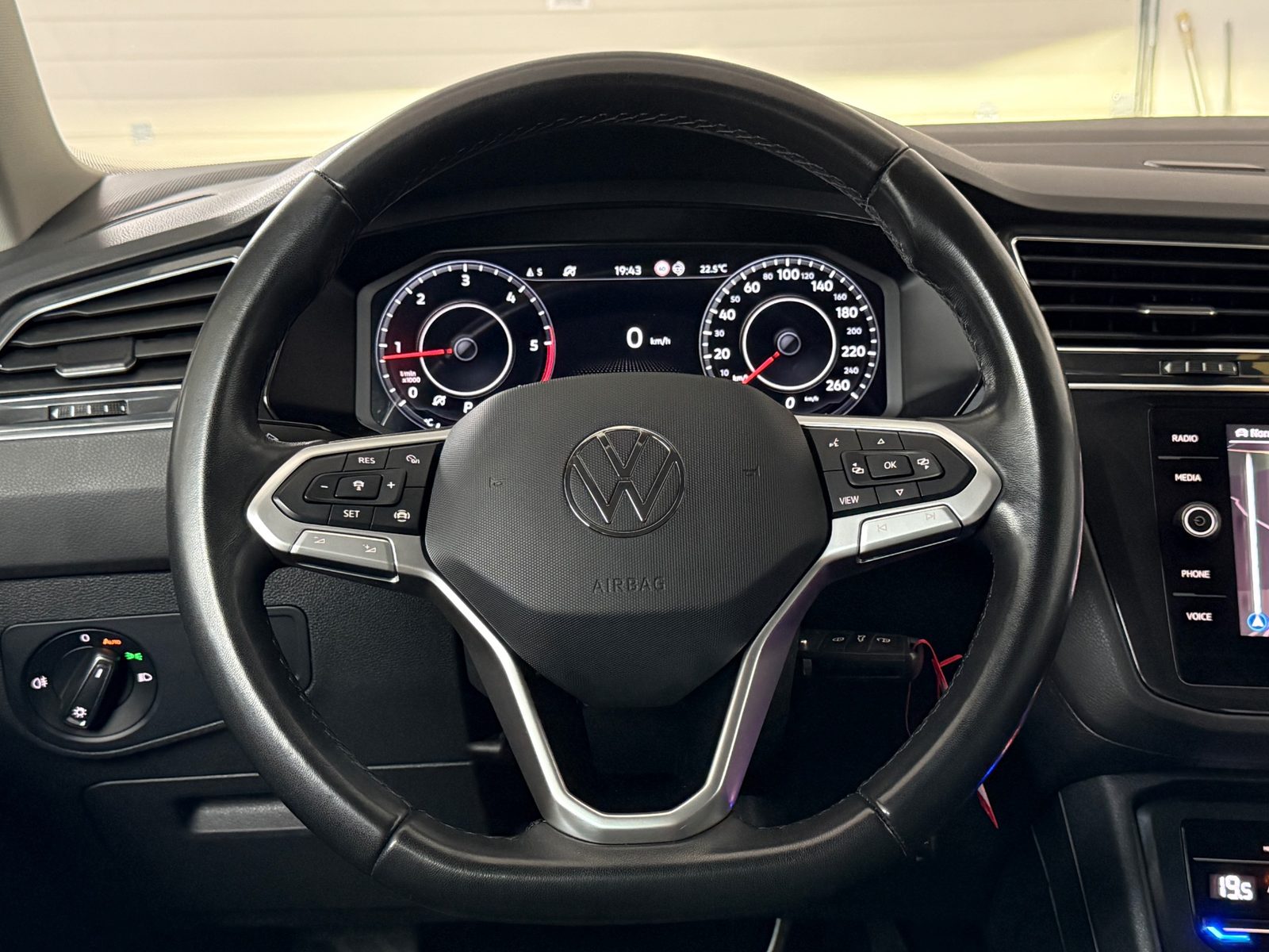 2022 Volkswagen Tiguan — fotografija 9