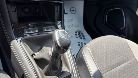 2018 Opel Grandland x — sličica 24