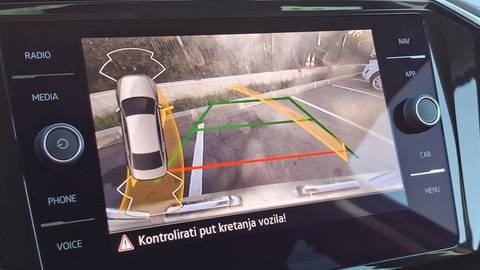 2020 Volkswagen Passat — sličica 9