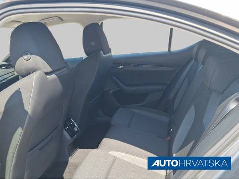 2022 Škoda Octavia — sličica 11