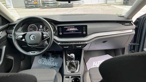 2021 Škoda Octavia — sličica 11