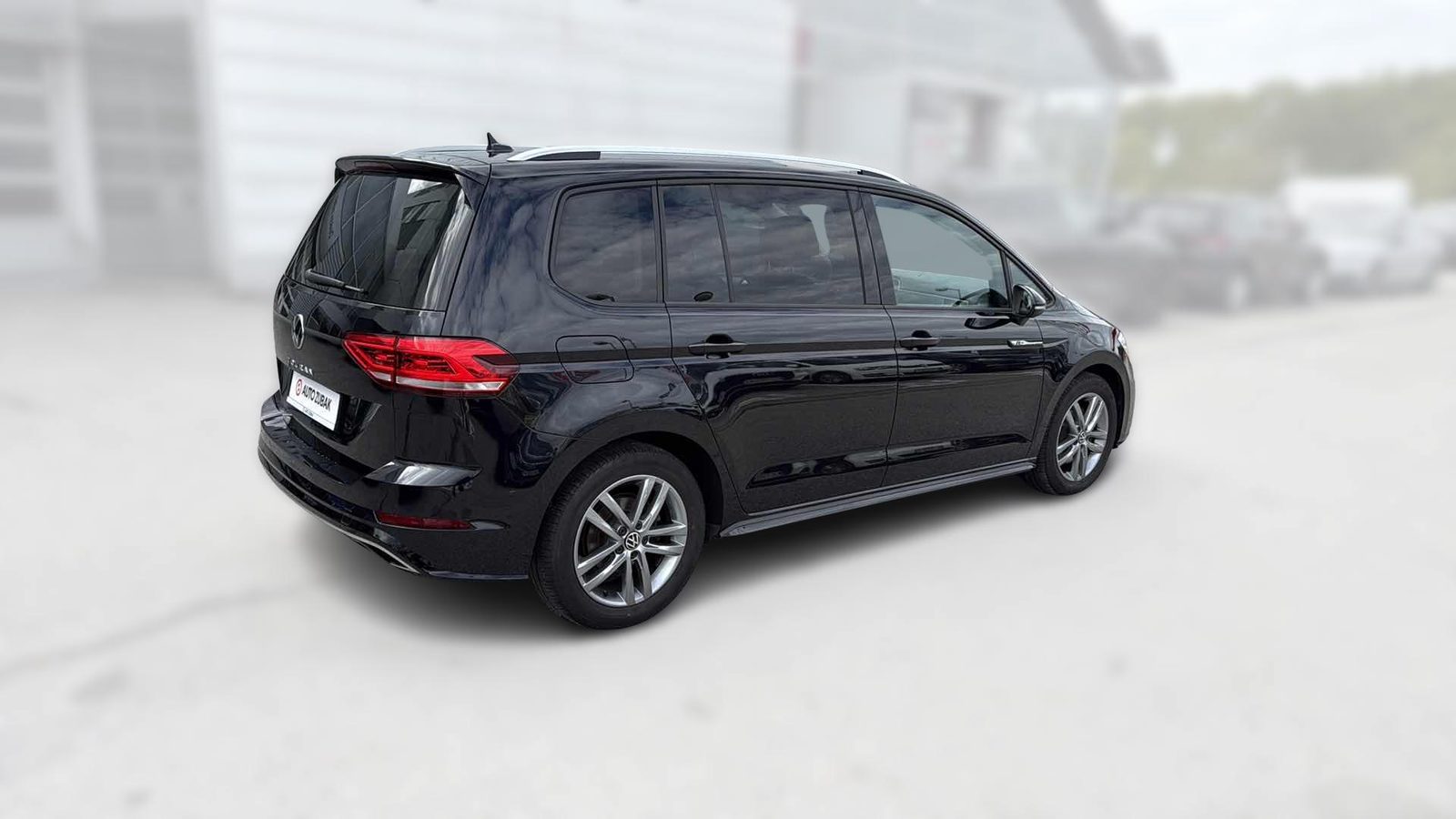 2022 Volkswagen Touran — fotografija 7