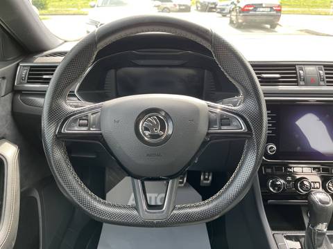2020 Škoda Superb — sličica 21