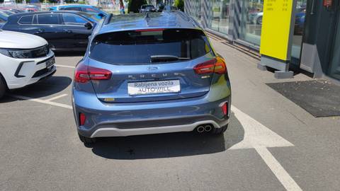 2022 Ford Focus — sličica 9