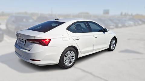 2021 Škoda Octavia — sličica 7