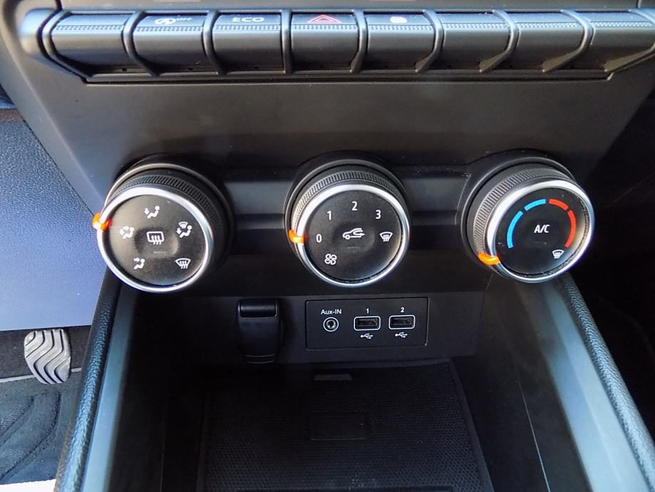 2020 Renault Captur — fotografija 16