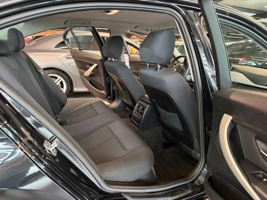 2014 BMW Serija 3 — fotografija 24