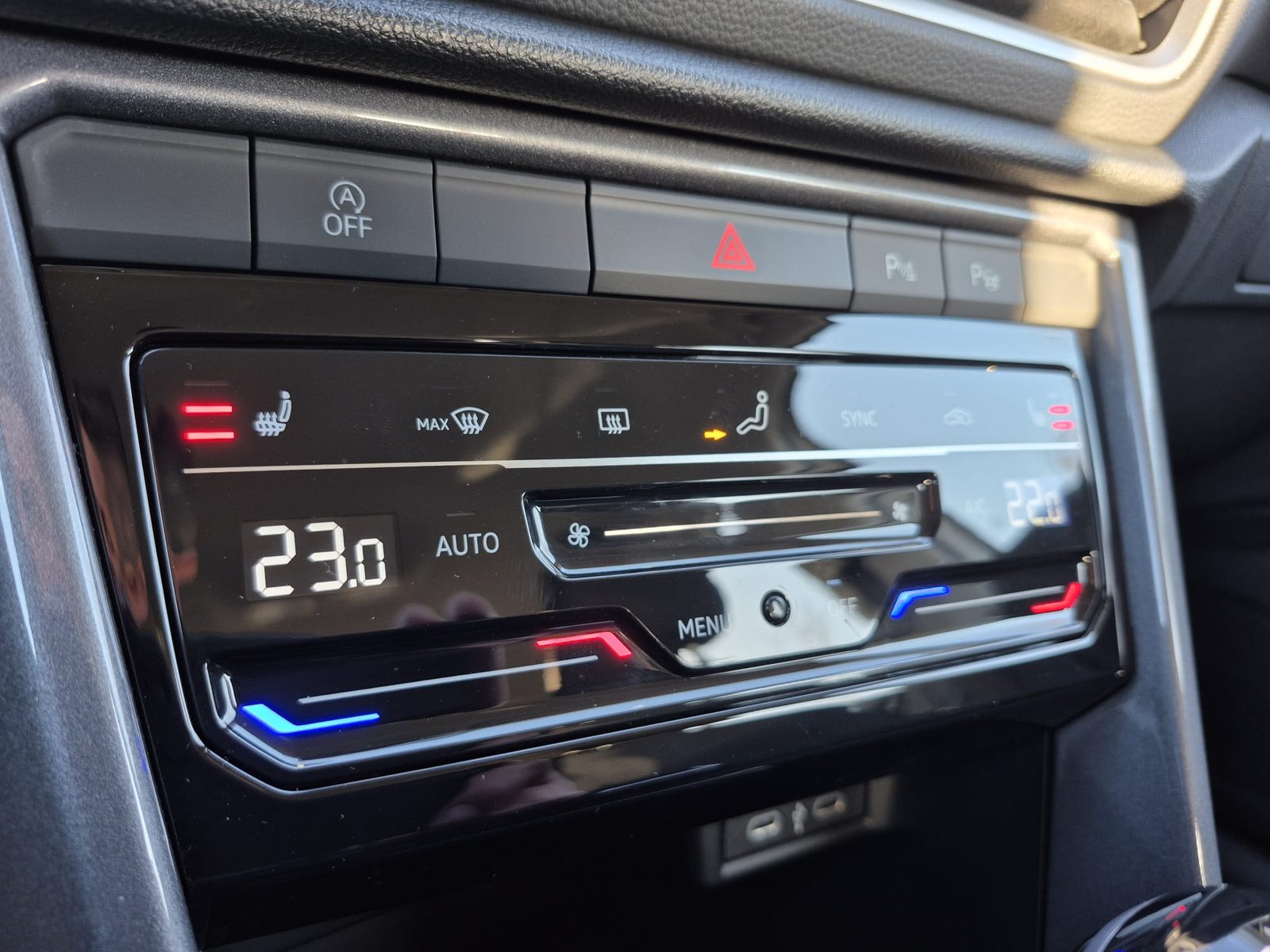 2024 Volkswagen T-Roc — fotografija 17