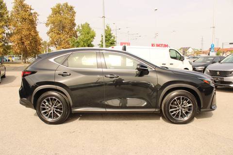 2023 Lexus NX — sličica 4