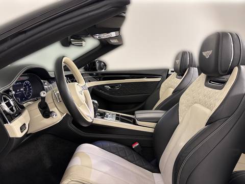 2019 Bentley Continental GT — sličica 15