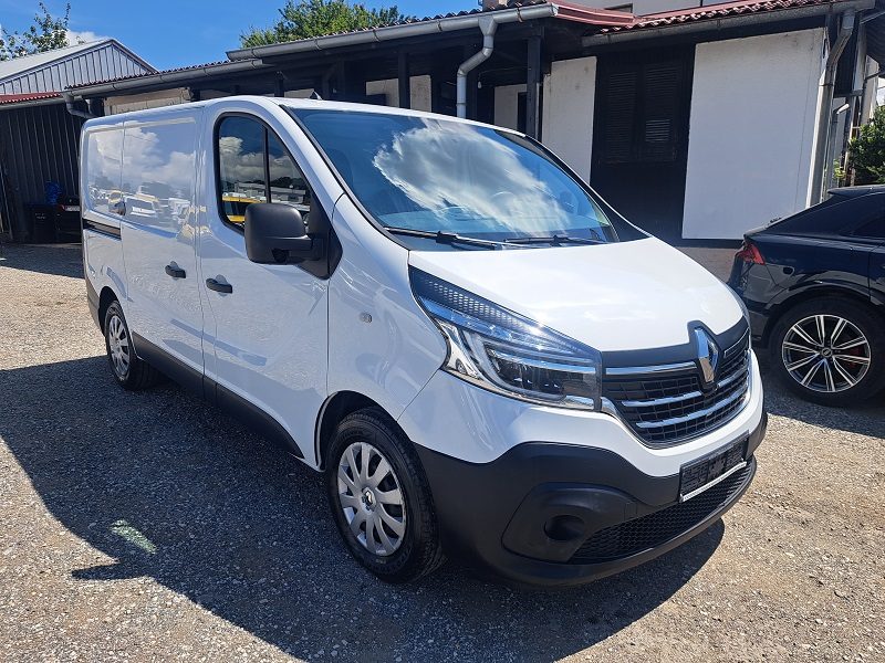 2020 Renault Trafic — fotografija 3