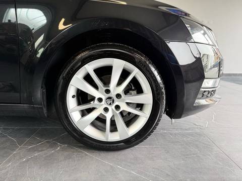 2018 Škoda Octavia — sličica 9