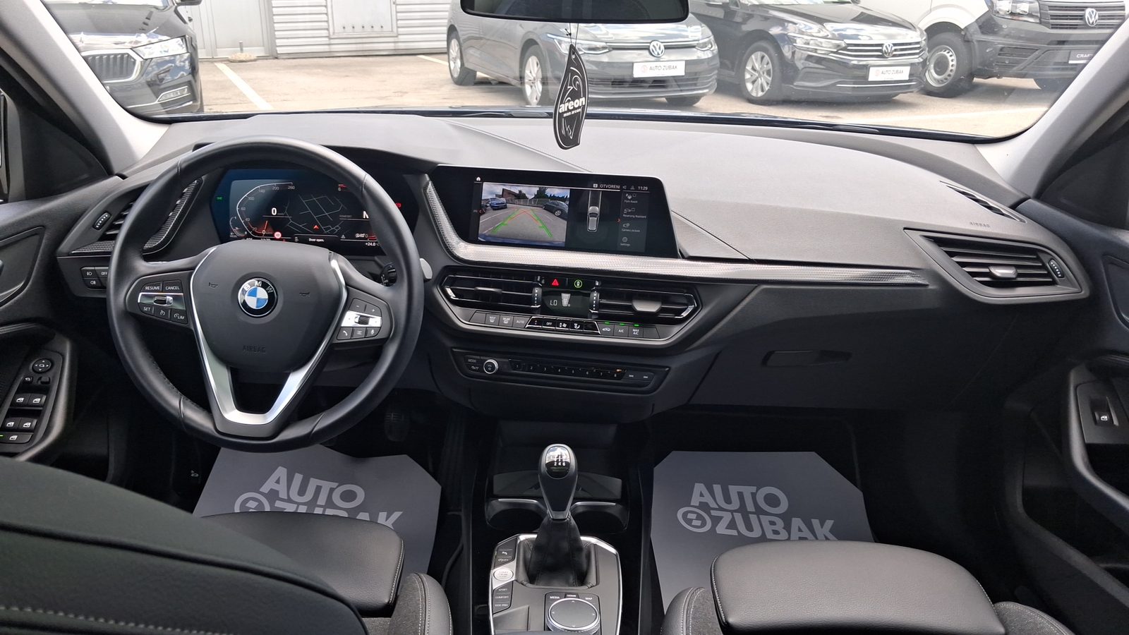 2022 BMW Serija 1 — fotografija 11