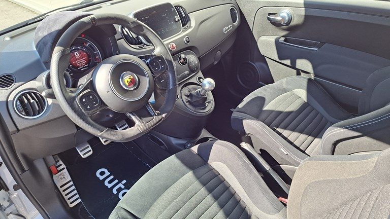 2020 Fiat Abarth — fotografija 4