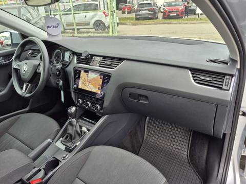 Škoda Octavia — sličica 23