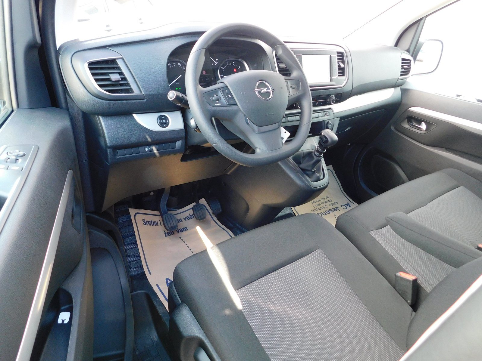 2022 Opel Zafira — fotografija 8