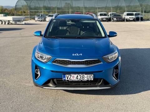 2022 Kia Stonic — sličica 2