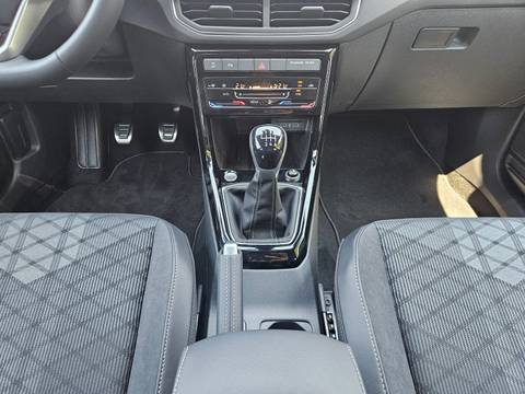 2026 Volkswagen T-Cross R-Line — sličica 18