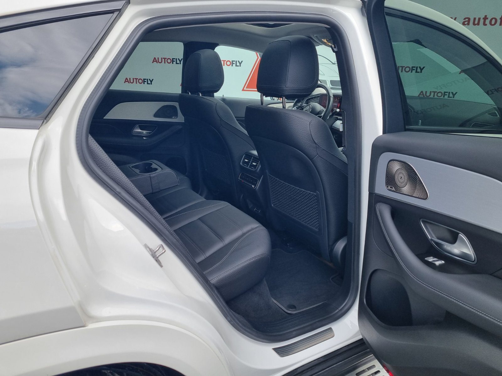 2025 Mercedes-Benz GLE — fotografija 15
