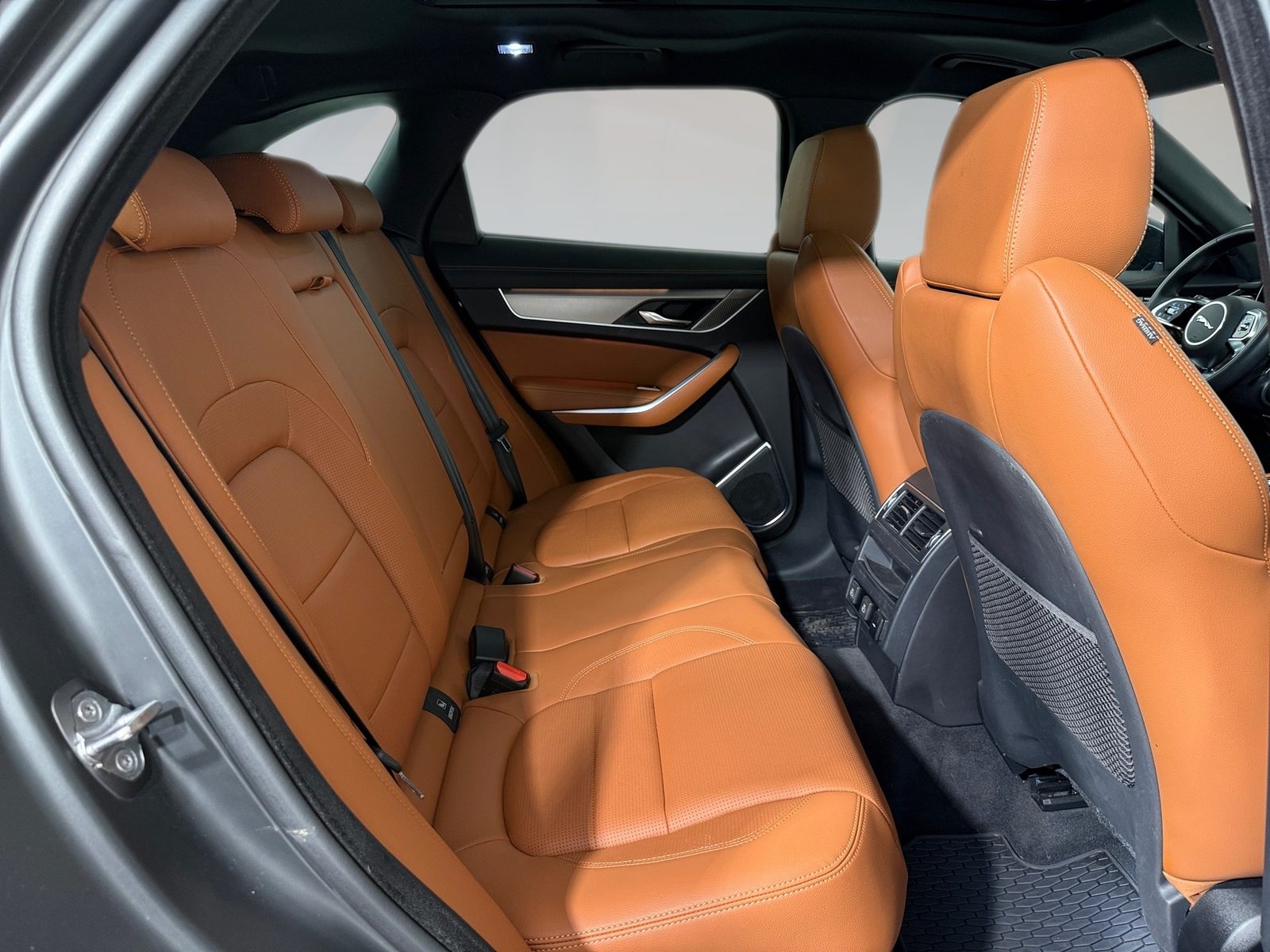 2025 Jaguar F-Pace — fotografija 21