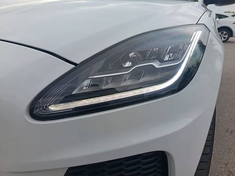 2020 Jaguar E-Pace — sličica 10
