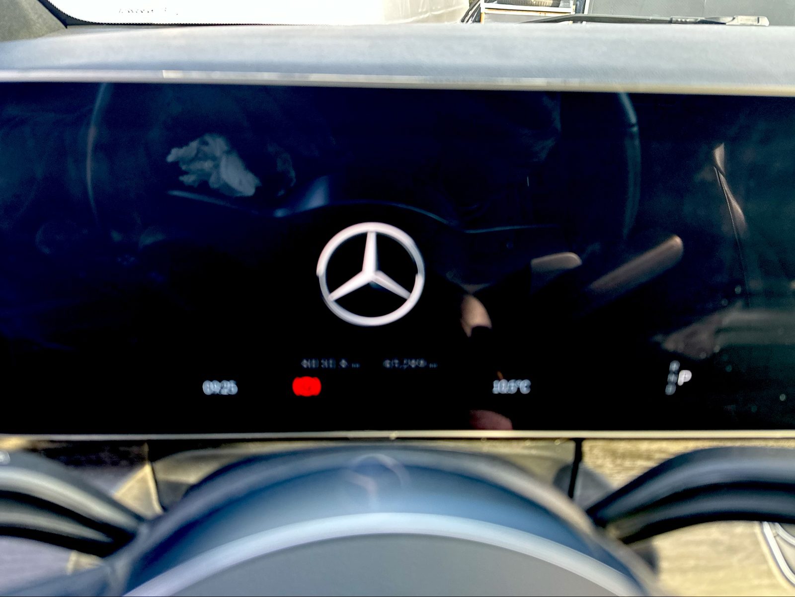 2024 Mercedes-Benz V Avantgarde — fotografija 9