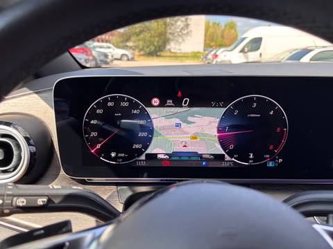 2025 Mercedes V 300d 4Matic AMG line — sličica 17