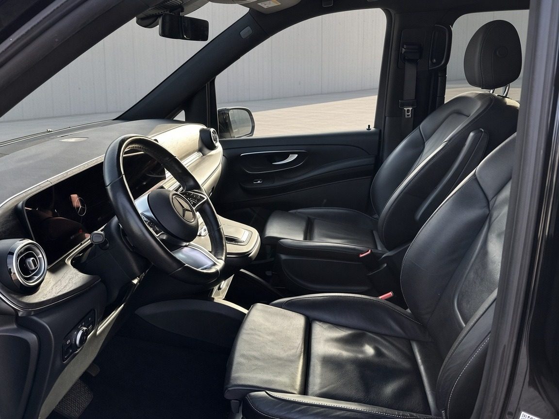 2024 Mercedes-Benz V Avantgarde — fotografija 10